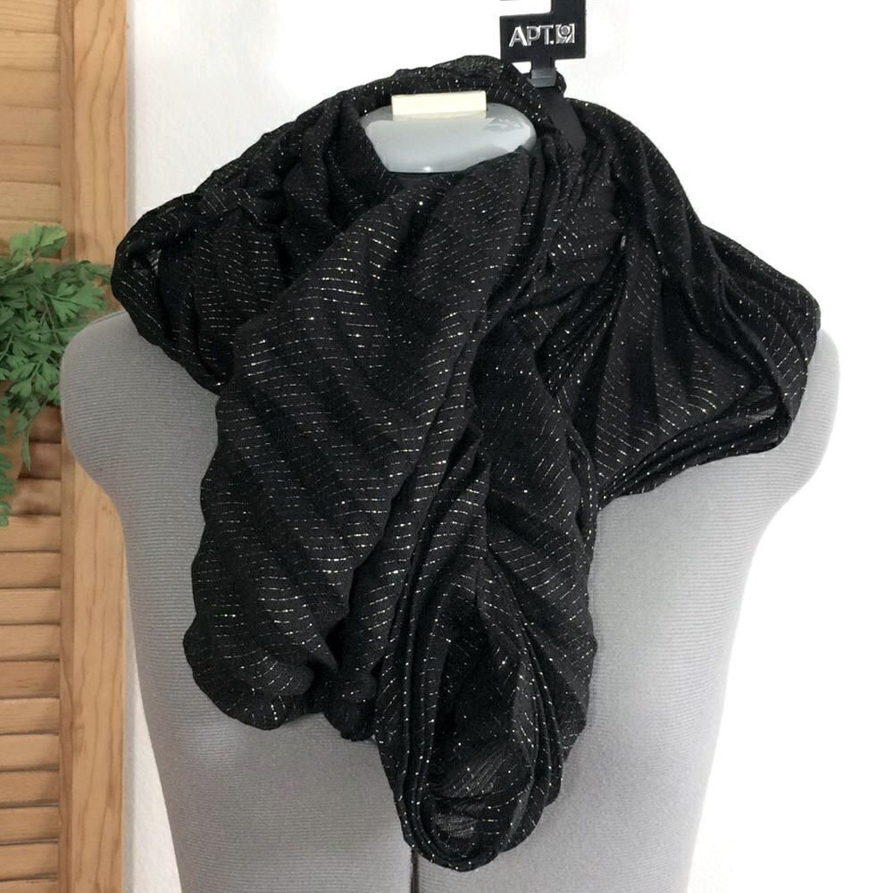 Apt.9 loop infinity scarf-black pleated Gold New With Tags